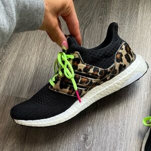 Adidas UltraBoost DNA ‘Animal Pack - Leopard’ black. Mens size 8 | fit women’s 9